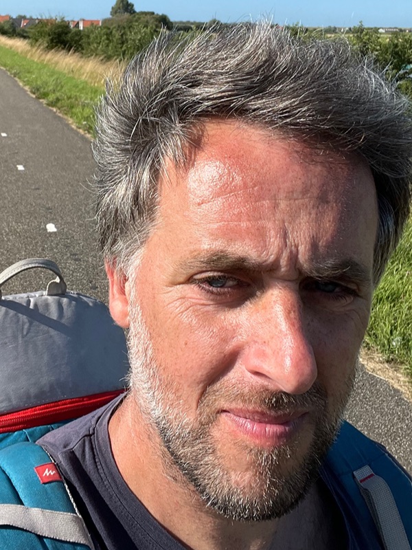 Tom Brans, interieurarchitect, meubelmaker en bouwkundig tekenaar